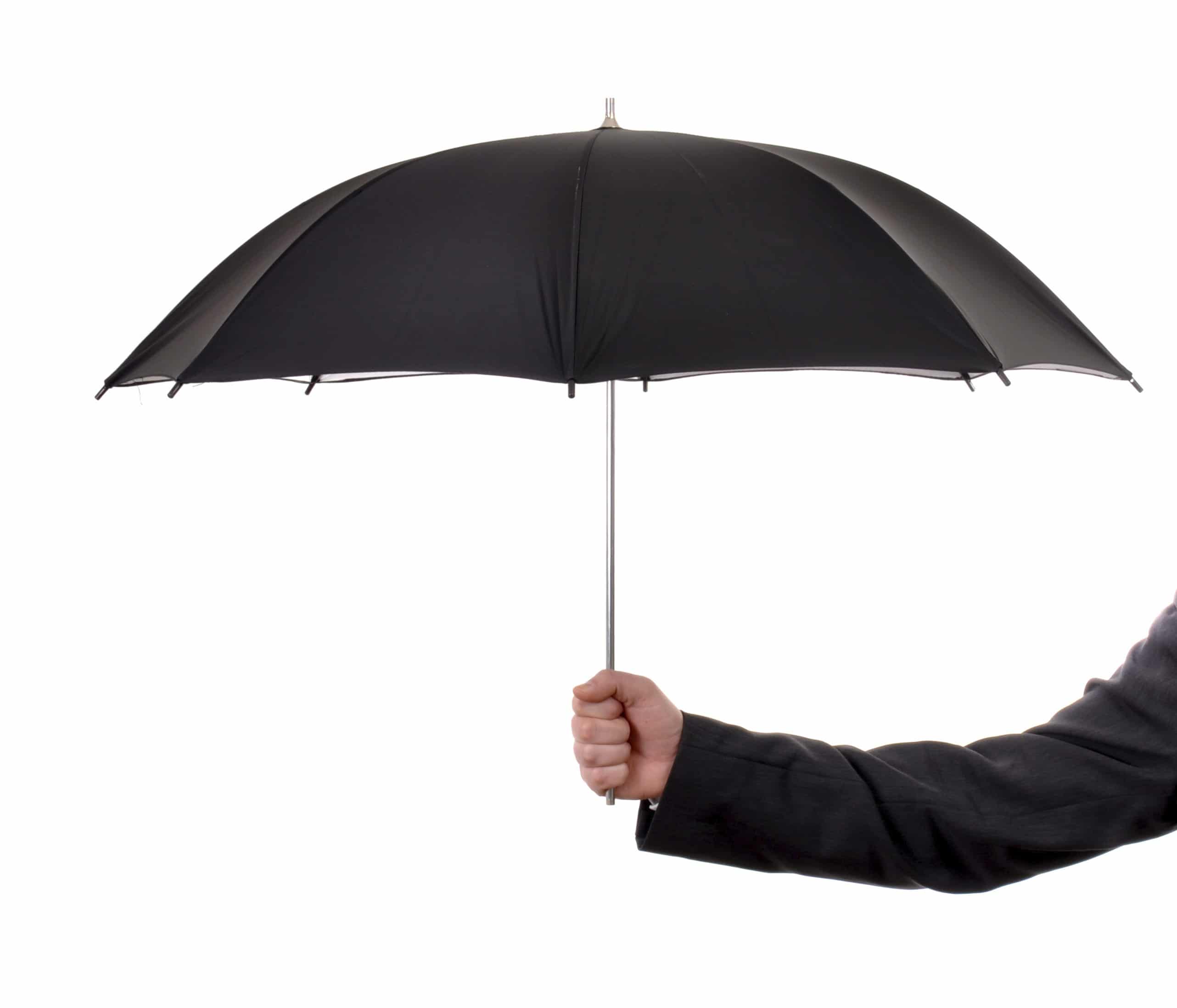 Значит зонтик. Держит зонтик. Мужчина с зонтом. Зонт в руке. Рука держит зонт.